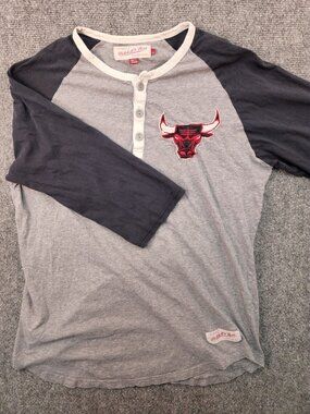 Chicago Bulls NBA Youth Gray Buttons Large Mitchell And Ness Embroided Red Logo